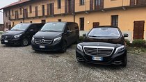 taxi / transfer service to and from airports