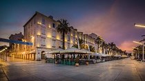 Taxi transfer (private) from Split (Hotels & Port) to Split Airport