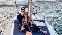 2-Hour Sailing Trip from Barcelona with open bar