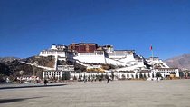 10-Day Private Tour from Chengdu to Tibet and Mount Everest Base Camp