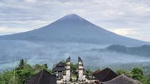 Lempuyang Tour : Heaven gate, Tirta Gangga, Goa Raja waterfall