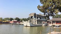 Private Layover Tour of Beijing City Highlights and Hutong with Lunch