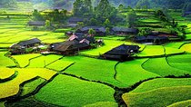 Discovery Tour to Shiyanping Tujia Village with Accomondation and Private Car 