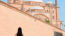 From Hurghada: Visit Cairo, Pyramids, and Museum by Flight
