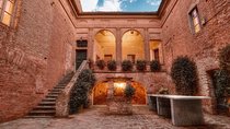 Montalcino: Brunello Wine Tasting & Lunch in a Tuscan Castle