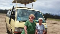 Private Tour Nairobi national park in Tour van