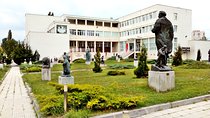Self-guided Tour in the Museum of Socialist Art