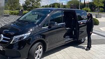 Private transfer from/to Seville to/from Granada with optional stop in Cordoba