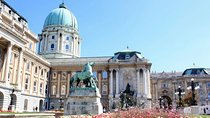 Buda Castle walking tour and Budapest Evening cruise package