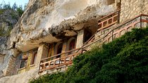Bulgaria in 1 day - Veliko Tarnovo , Village of Arbanasi and Basarbovo Monastery