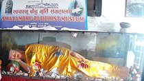 Easy Hiking to Syambhunath Stupa with Guide