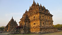 Private Romantic Walking Tour in Yogyakarta