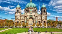 Private 4-hour walking tour of Berlin with official tour guide