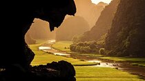 1-day Van Long Natural Reserve and Kenh Ga floating village from Hanoi