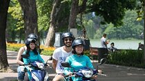 Half day Hanoi Outskirts Route to Traditional villages on Motorbike 