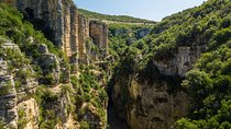 A visit to Bogova Waterfall in a day tour