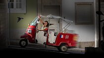 1 hour in Tuk Tuk to access the famous viewpoints of Lisbon
