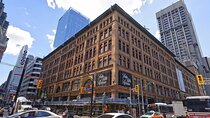 Private 4-hour City Tour of Toronto with driver and guide - Hotel pick up
