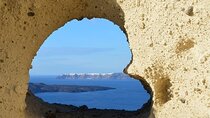 Εxplore The Beaches Of Santorini