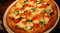 Private tour of Pizza Invention in Naples & cooking it with a local 