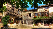 Private Full Day Tour of Perouges and Annecy from Lyon with Hotel pick-up