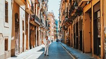 Discover the Unpolished Charm of El Born with a Local
