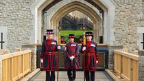 Crown Jewels of London Tour with River Cruise