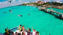 Amazing Party at Isla Mujeres Unlimited! Round Transportation from Cancun