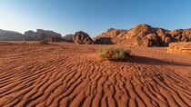Private 2-Day Hiking Tour in Wadi Rum from Aqaba