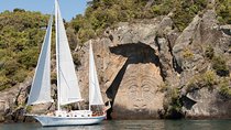 Lake Taupō Private Day Tour from Auckland to Māori Rock Carvings