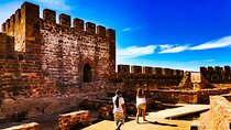 Small-Group Day Tour of Silves and Monchique with Wine Tasting