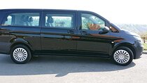 Shared Arrival Transfer: Prague Airport to Hotels