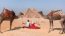  Guided tour Pyramids of giza &Egyptian museum & khan el khalili
