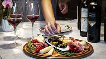 Brunello di Montalcino Wine Tasting with Tuscan appetizer in ancient residence