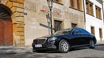 Private city transfer in Prague: Hotel - Restaurant or Theatre - Hotel