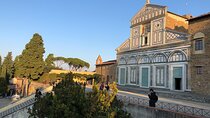 TRANSFER TOUR Florence to Lucca with a stop in San Gimignano