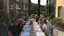 Wine tasting in Lucca "at home" with expert sommelier - 5 wines 