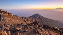 4 Day: Hiking Mount Meru