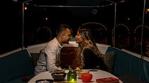 Amsterdam: Private Romantic Evening Canal Cruise + Bubbles/Snacks