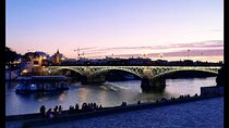 Alcazar, Cathedral, Walk By The River And Triana Private Tour