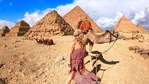 Private Giza Pyramids and Egyptian Museum Tour with Boat Felucca Ride