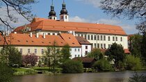 10 hours Two Towns Private Tour by car: Telč & Třebíč