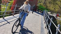 Bruges by bike with friends and family!