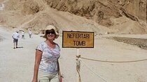 Private Half Day Tour in Valley of the Queen and Habu Temple