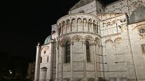 Night Walking Tour in Lucca 