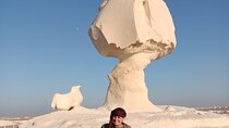 Cairo: 2-Day Bahariya Oasis Tour & White and Black Deserts camping