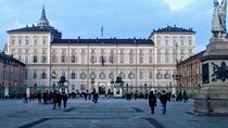 Turin: Royal Palace & city tour guided experience