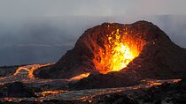 Combo: Active Volcano Guided Geldingadalur Hike and the Reykjanes Peninsula