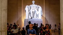 Washington DC Night-Time City Bus Tour with Optional Mount Vernon