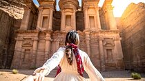 Petra & Wadi Rum 2-Day Journey of Round-Trip Transport from Amman